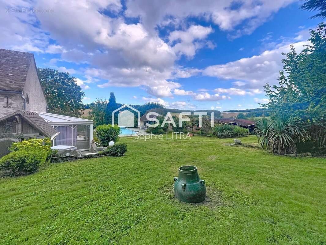 Maison à vendre, 250m², Villeneuve-sur-Yonne