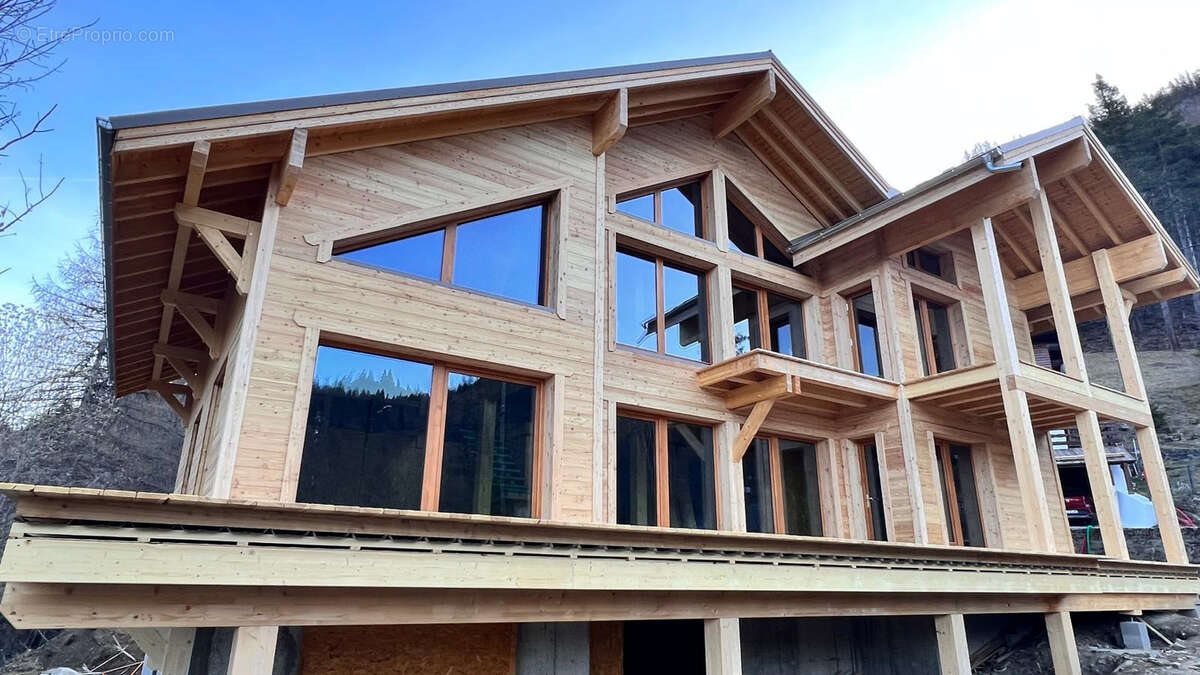 Maison à vendre, 320m², Colmars