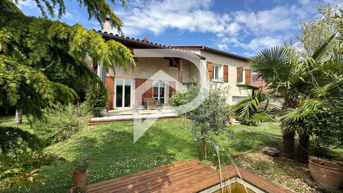 Maison à vendre, 180m², Dagneux