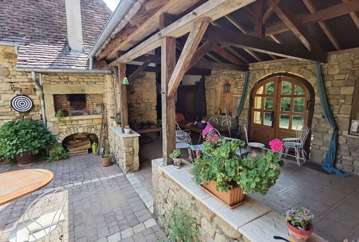 Maison à vendre, 353m², Excideuil