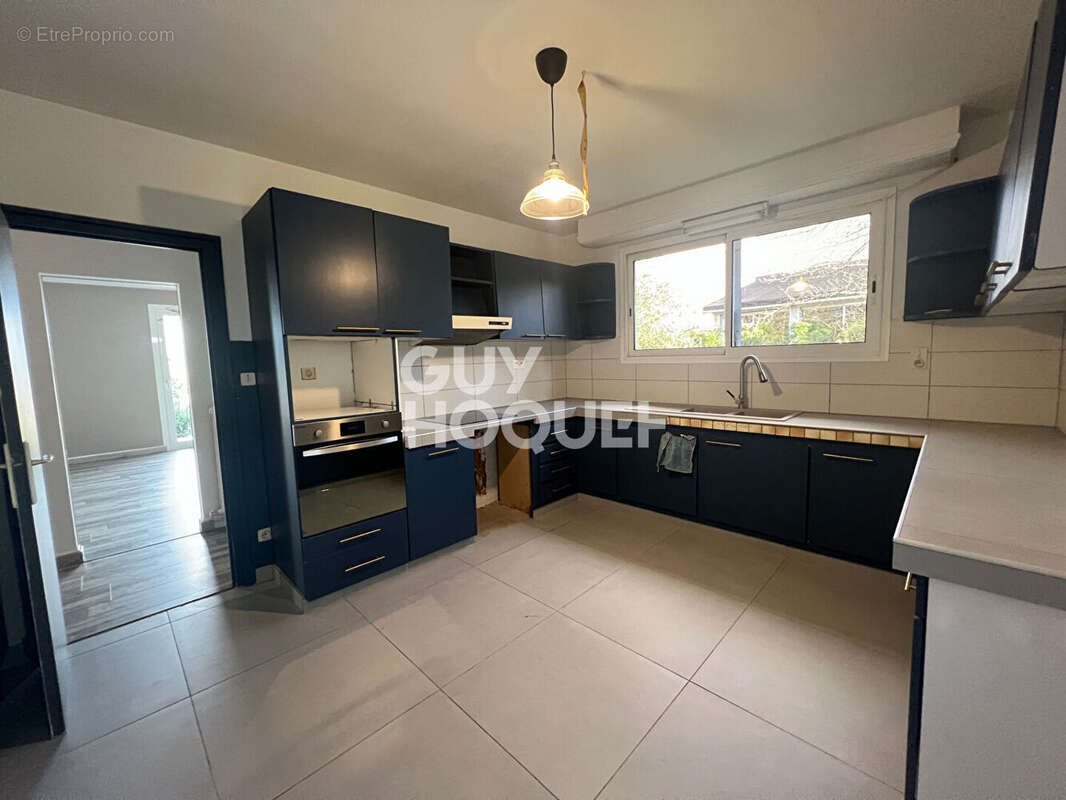 Maison à vendre, 177m², Mourenx