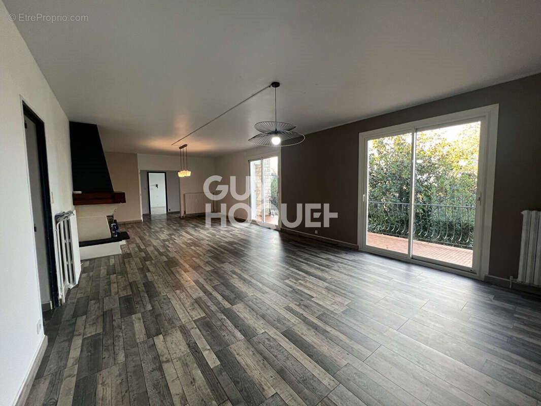 Maison à vendre, 177m², Mourenx