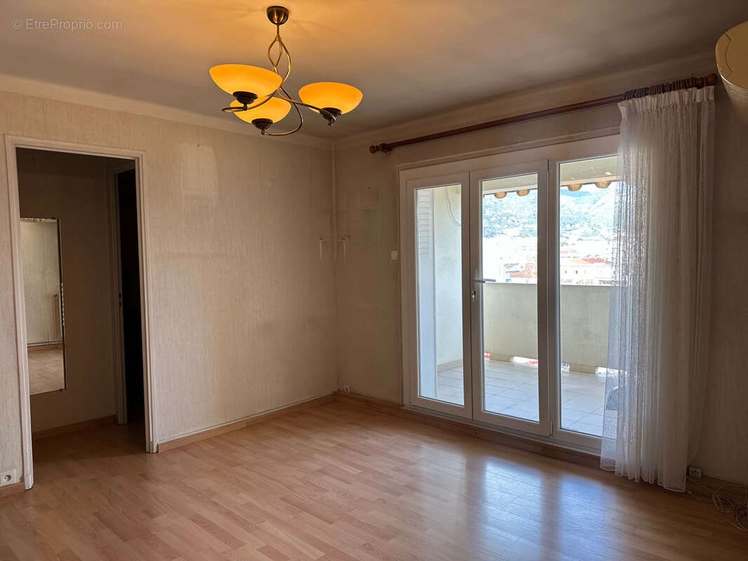 Appartement à vendre, 57m², Toulon