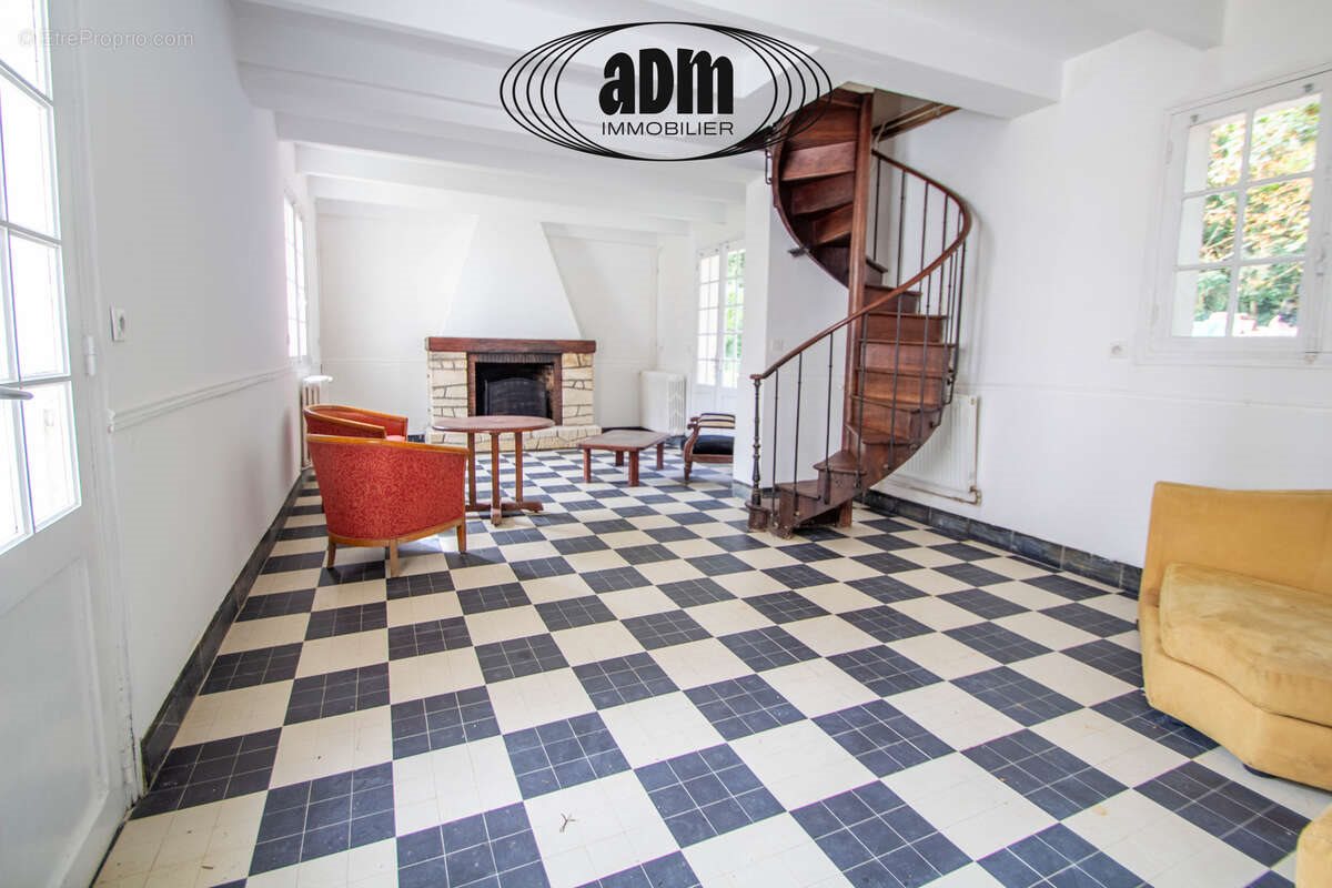 Maison à vendre, 155m², Couilly-Pont-aux-Dames