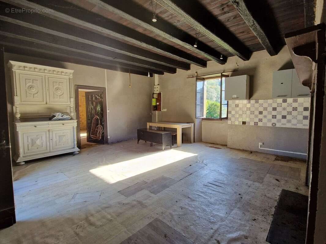 Maison à vendre, 93m², Tamniès