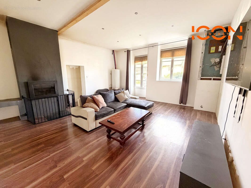 Maison à vendre, 185m², Saint-Dizier-l'Evêque
