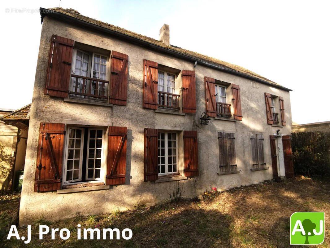 Maison à vendre, 163m², Bréval