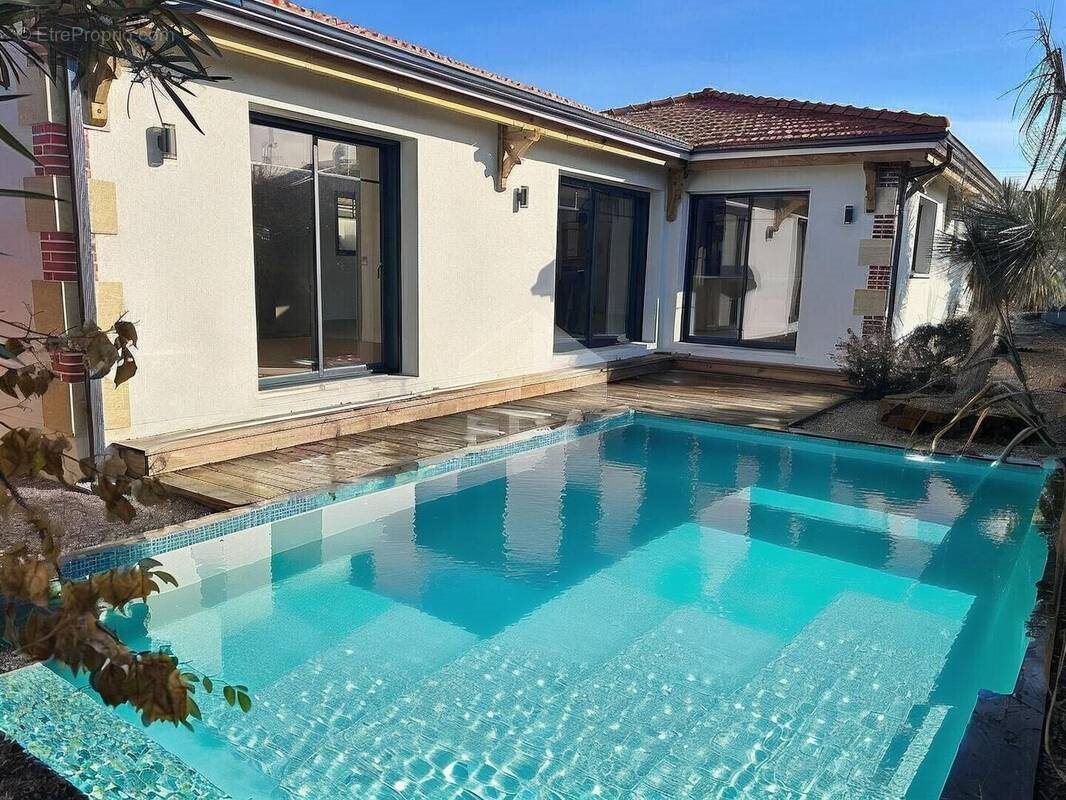 Maison à vendre, 144m², Gujan-Mestras