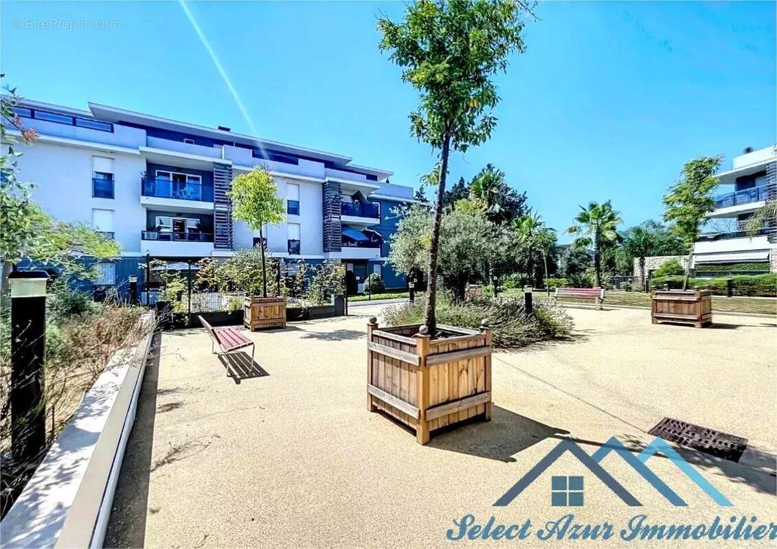 Appartement à vendre, 66m², Mougins