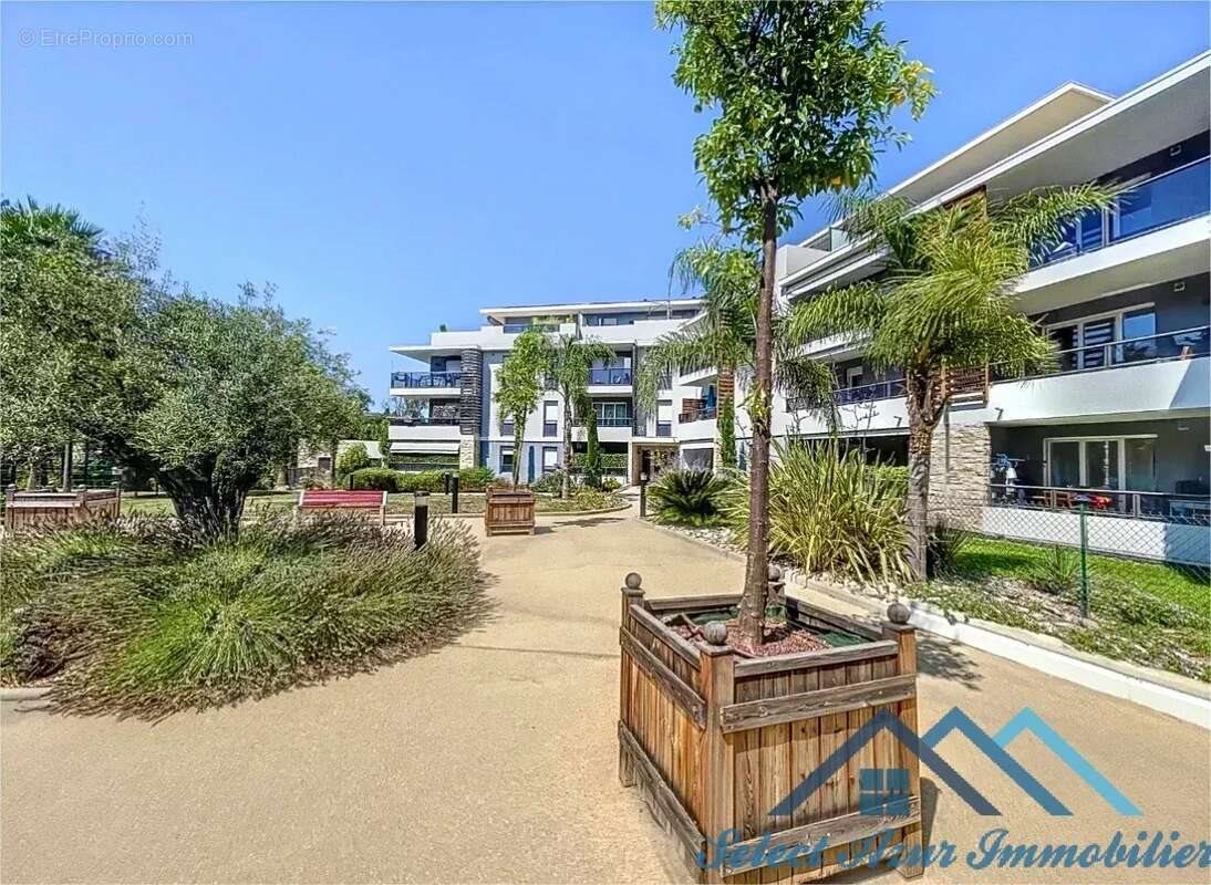 Appartement à vendre, 66m², Mougins