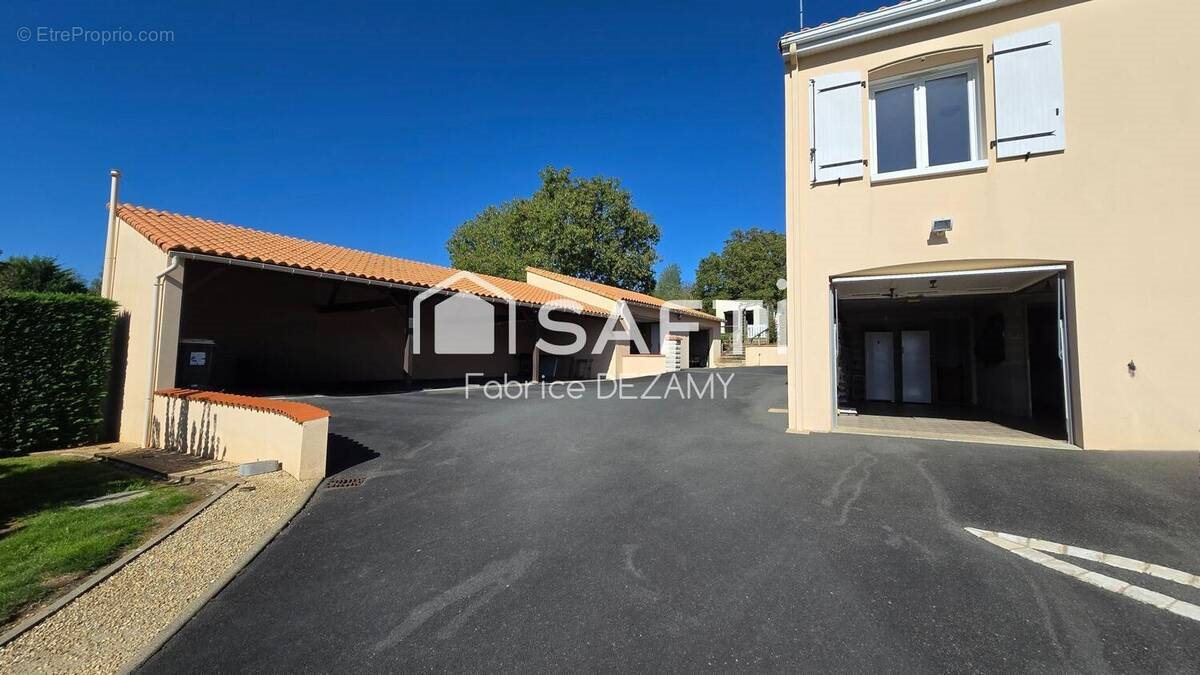 Maison à vendre, 125m², Mervent