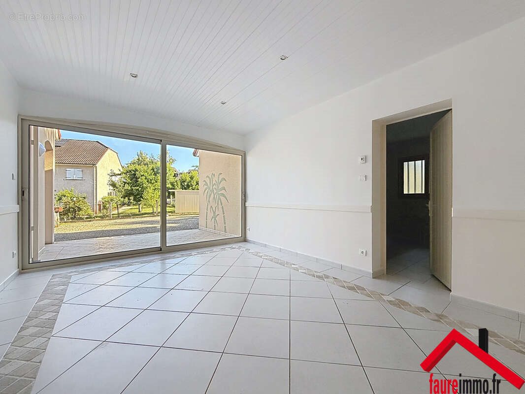 Maison à vendre, 110m², Objat