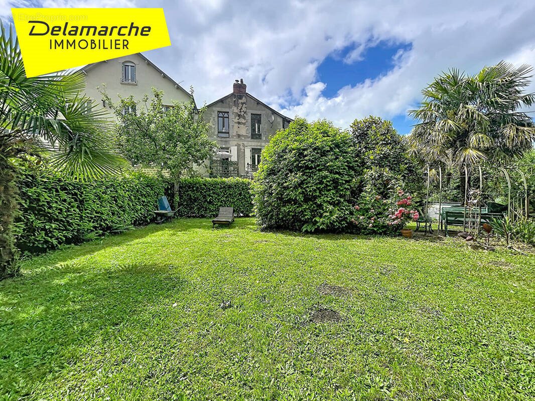 Maison à vendre, 70m², Saint-Hilaire-du-Harcouët