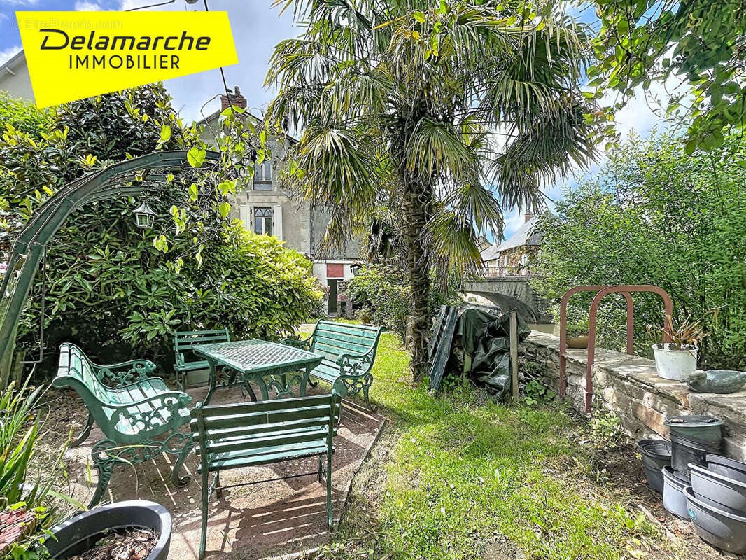 Maison à vendre, 70m², Saint-Hilaire-du-Harcouët