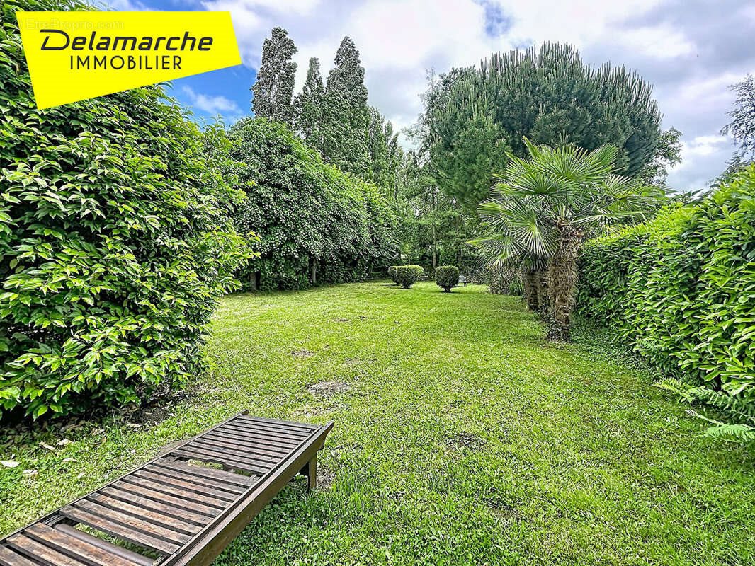 Maison à vendre, 70m², Saint-Hilaire-du-Harcouët