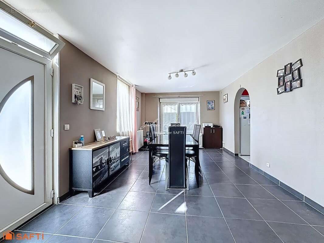Maison à vendre, 137m², Saint-Germain-le-Vasson