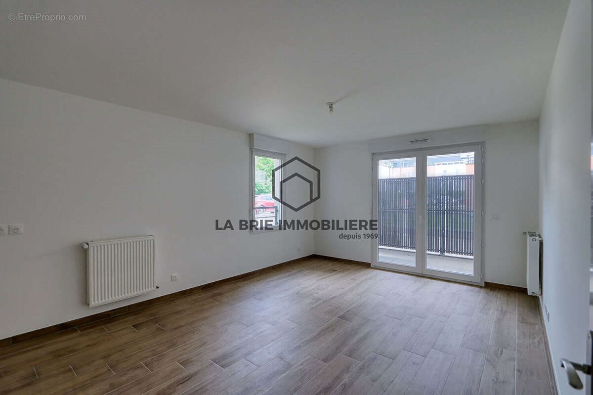 Appartement à vendre, 60m², Emerainville