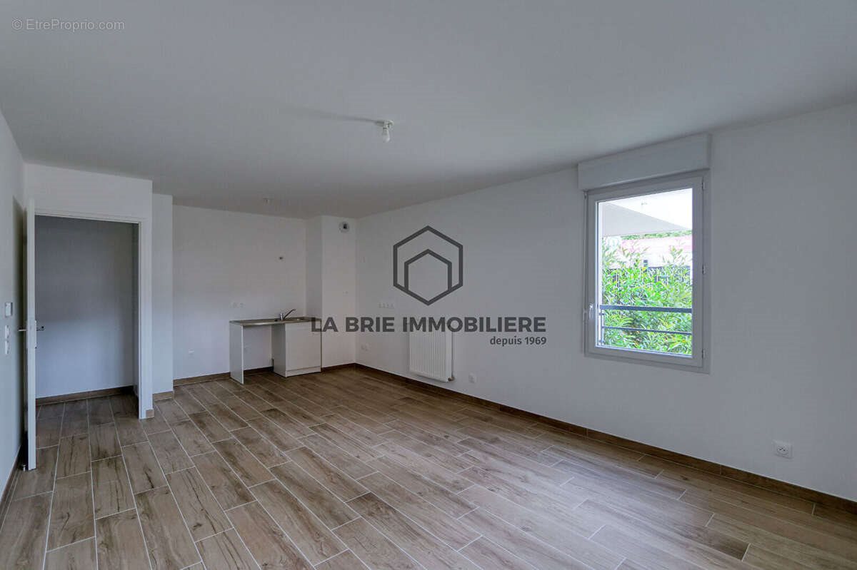 Appartement à vendre, 60m², Emerainville
