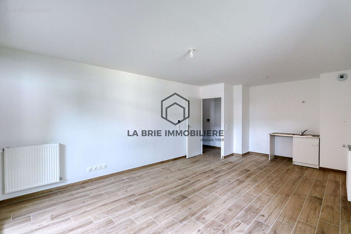 Appartement à vendre, 60m², Emerainville