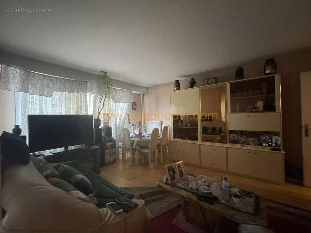 Appartement à vendre, 80m², Courbevoie