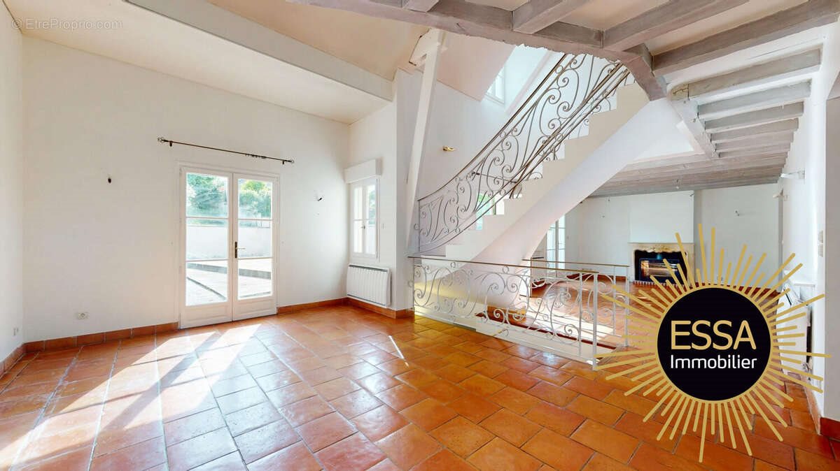 Maison à vendre, 125m², Saint-Nom-la-Bretèche
