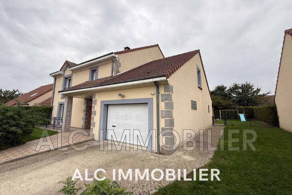 Maison à vendre, 188m², Cerisé