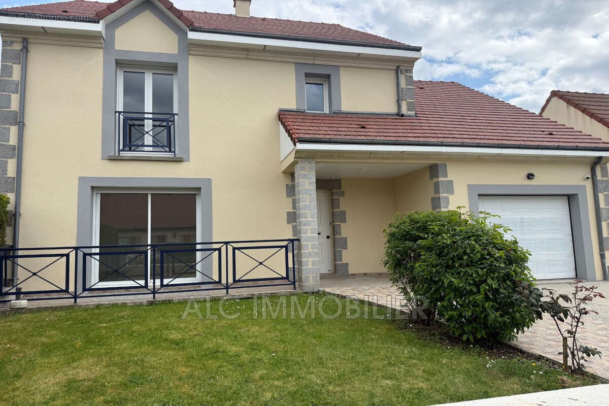 Maison à vendre, 188m², Cerisé