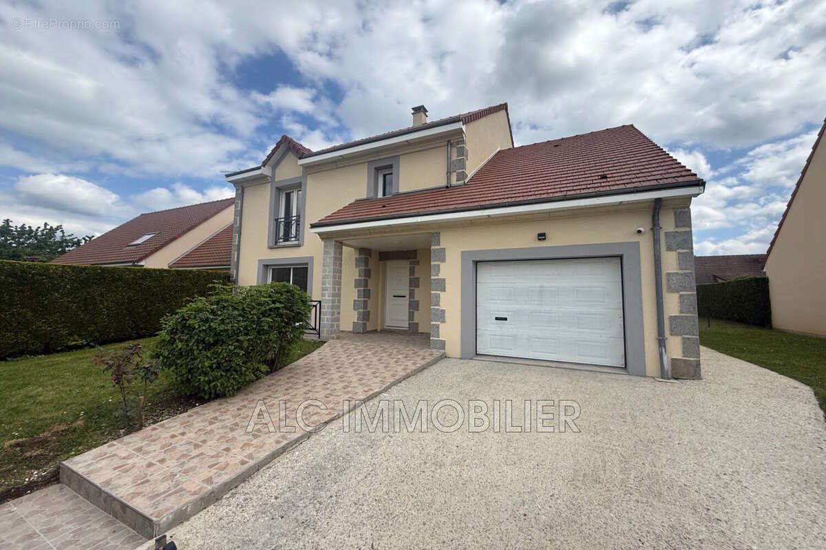 Maison à vendre, 188m², Cerisé