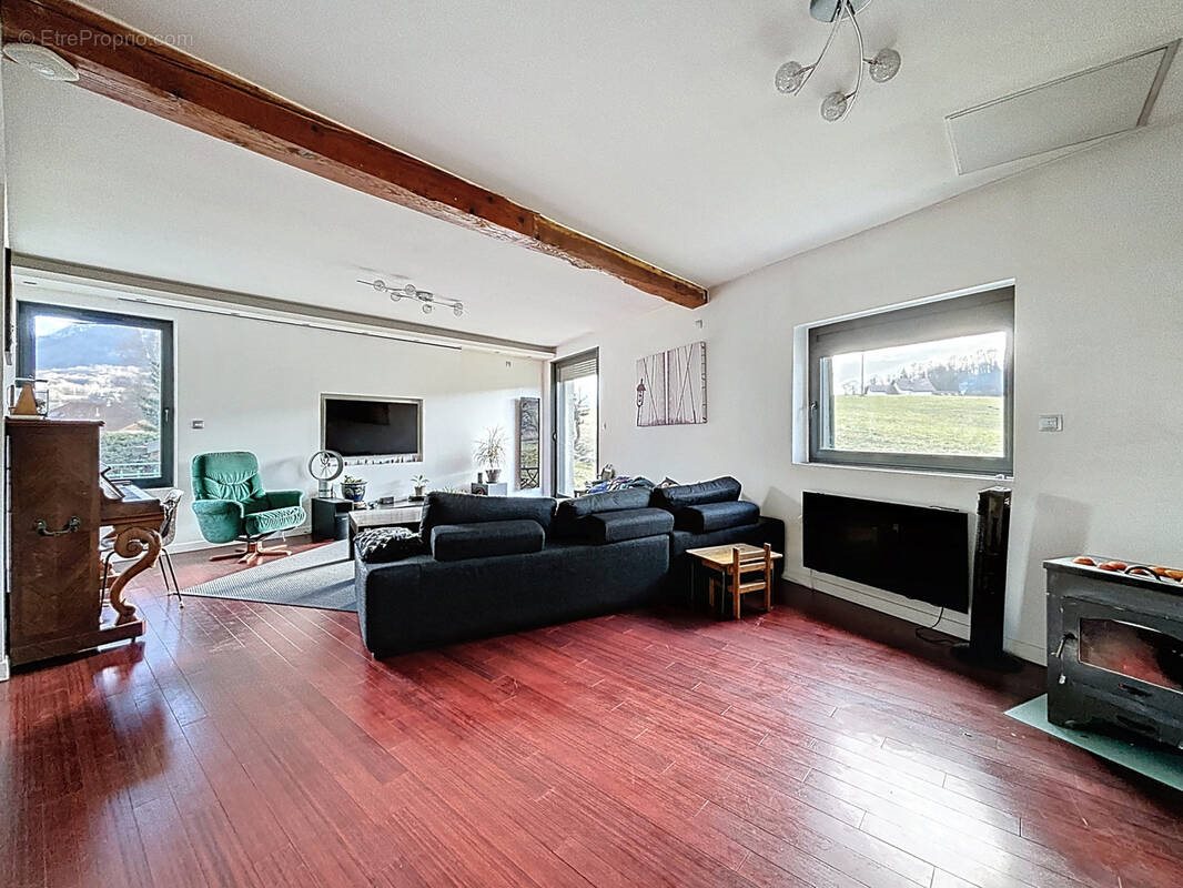 Maison à vendre, 185m², Cusy