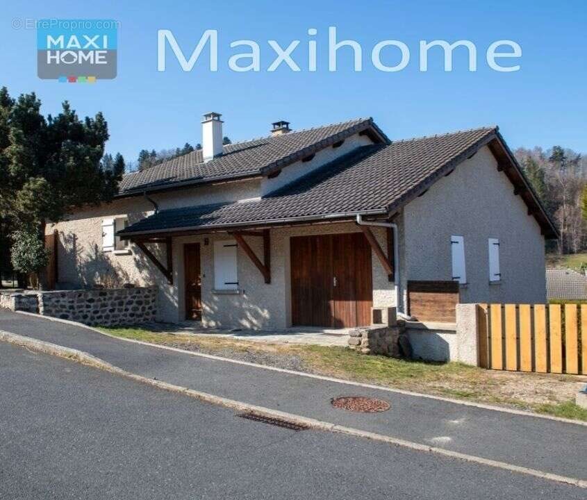 Maison à vendre, 140m², Saint-Julien-Chapteuil