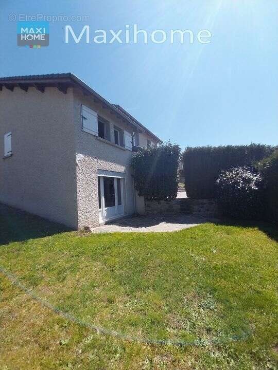 Maison à vendre, 140m², Saint-Julien-Chapteuil