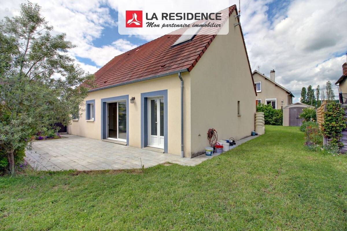 Maison à vendre, 77m², Les Mureaux