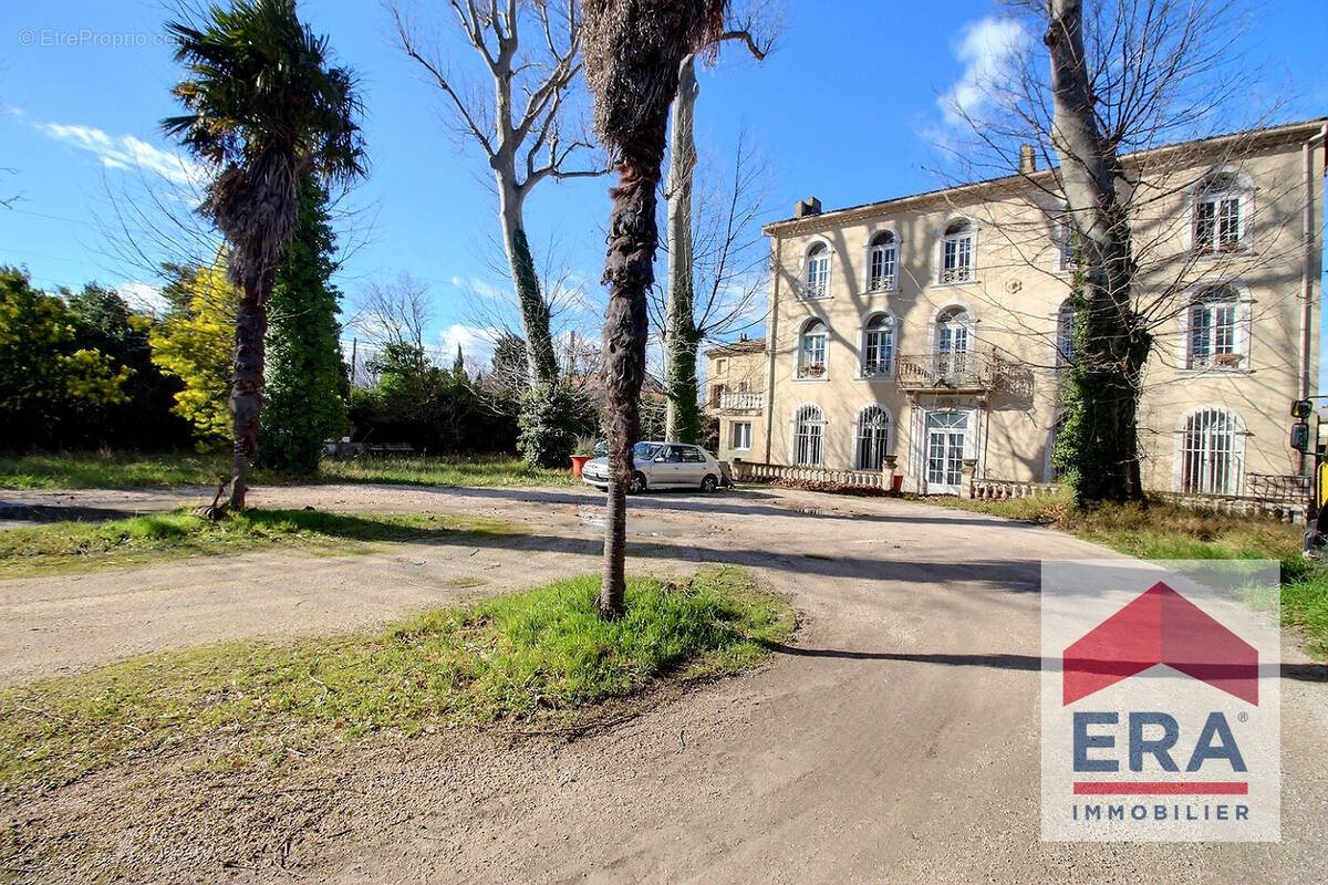 Appartement à vendre, 450m², Courthézon