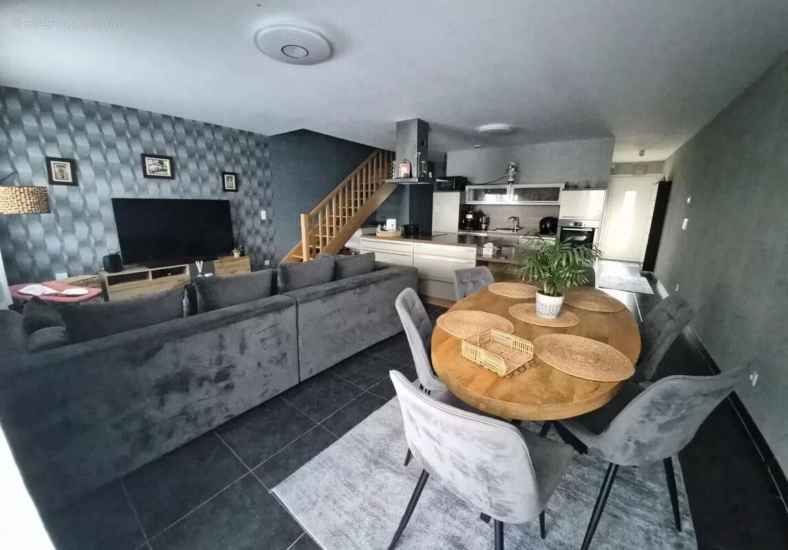 Maison à vendre, 117m², Ay-sur-Moselle