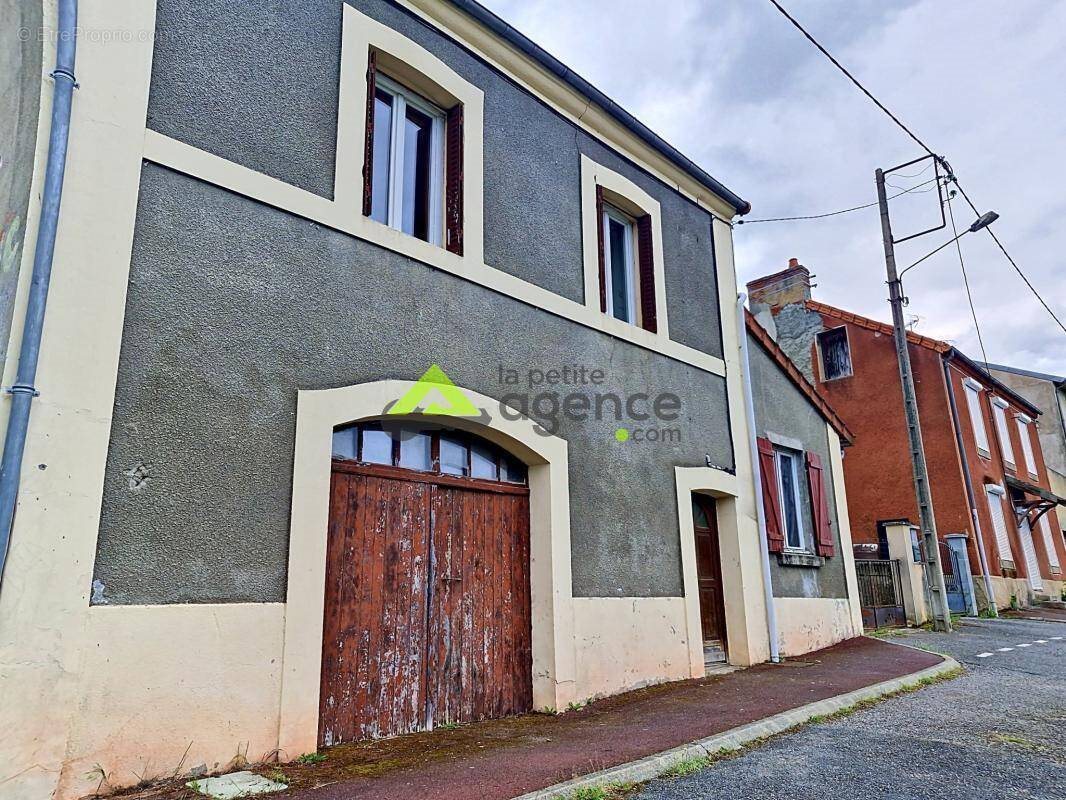 Maison à vendre, 95m², Lavaveix-les-Mines
