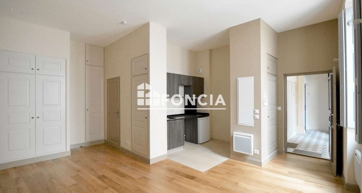 Appartement à vendre, 30m², Arles