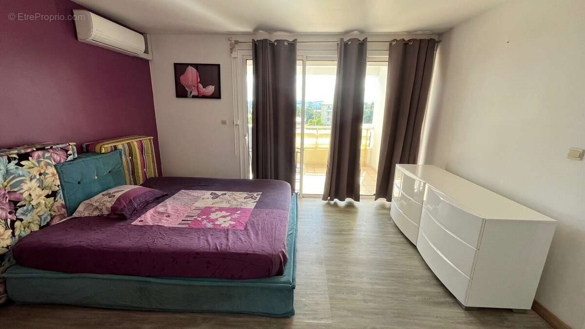 Appartement à vendre, 87m², Fort-de-France