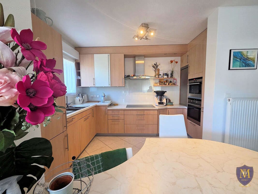 Appartement à vendre, 75m², Huningue