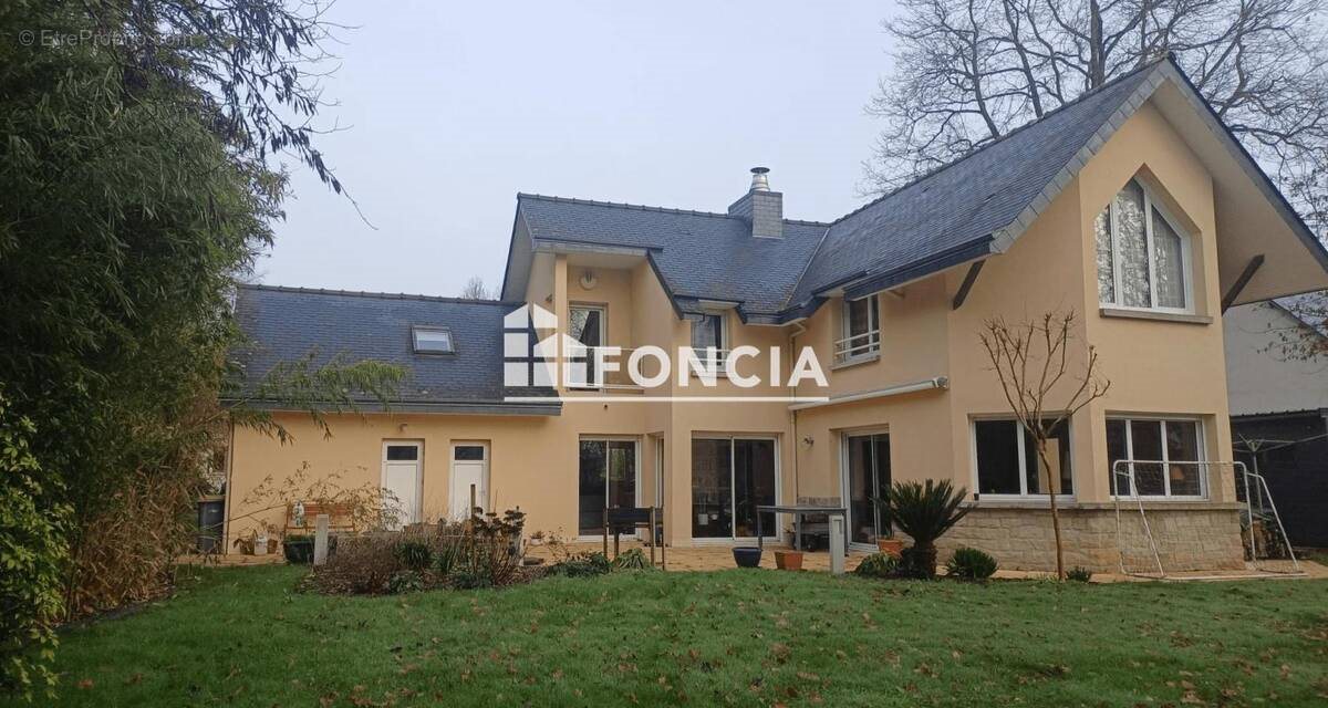Maison à vendre, 217m², Chartres-de-Bretagne