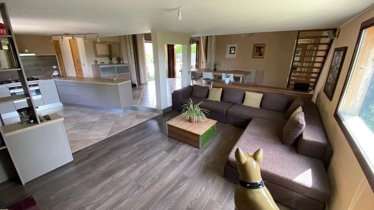 Maison à vendre, 146m², La Roque-d'Anthéron