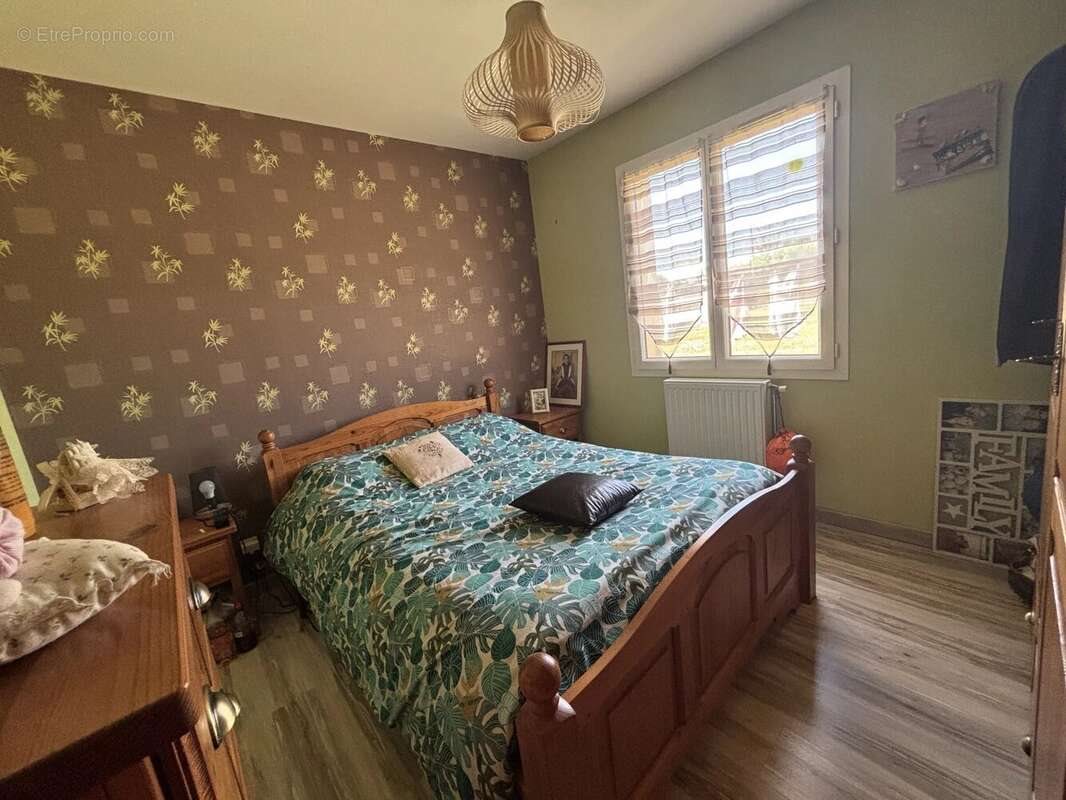 Maison à vendre, 123m², Saint-Célerin