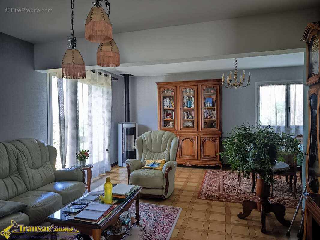Maison à vendre, 93m², Dorat