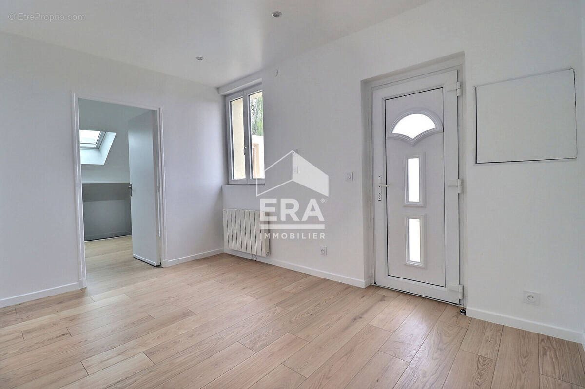 Appartement à vendre, 24m², Colombes