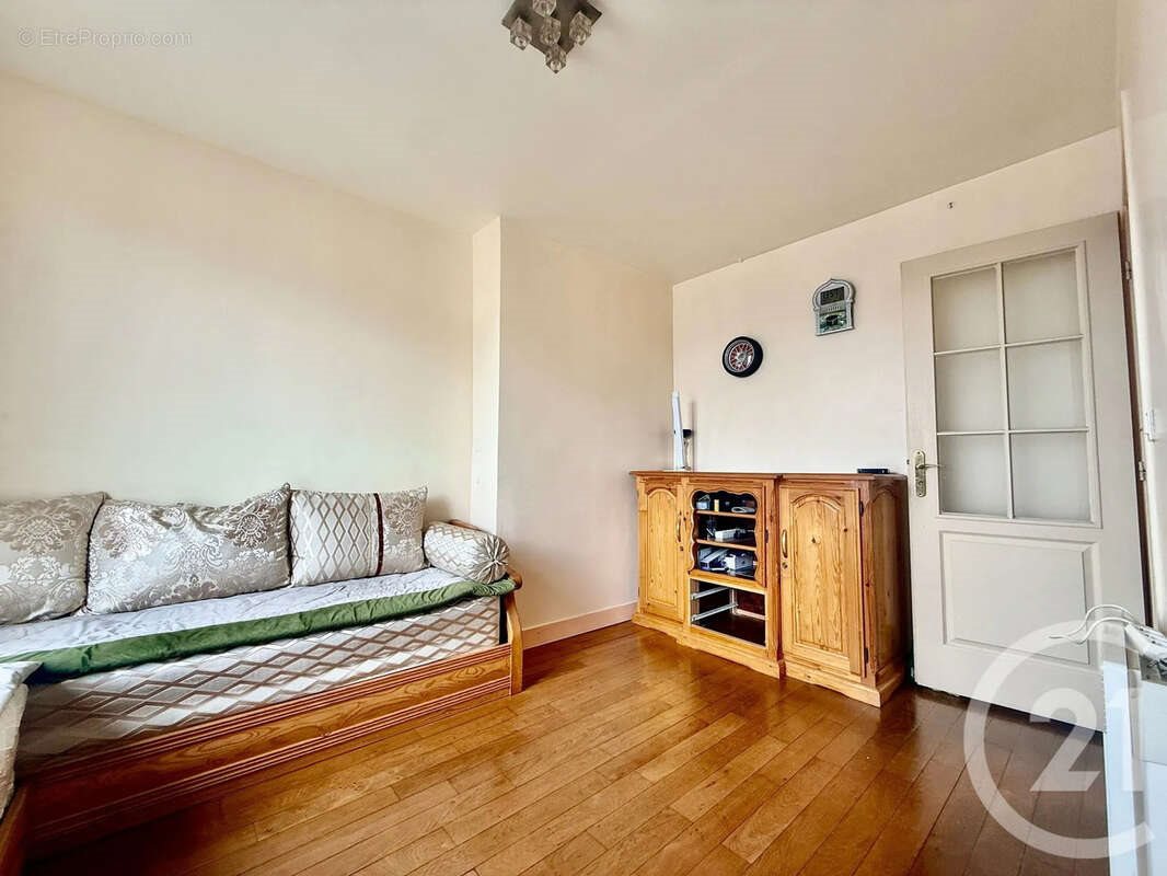 Appartement à vendre, 25m², Clichy