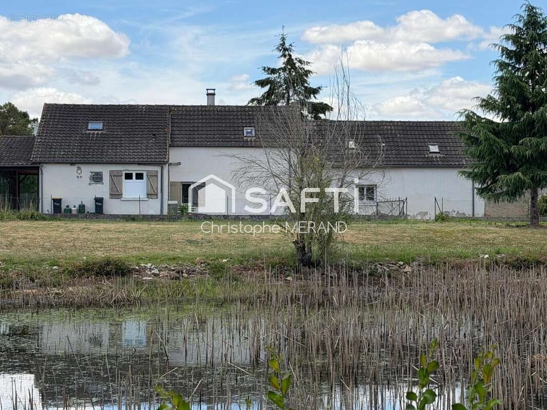 Maison à vendre, 176m², Les Ormes