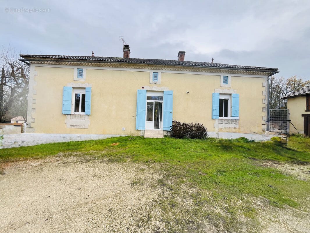 Maison à vendre, 132m², Coursac