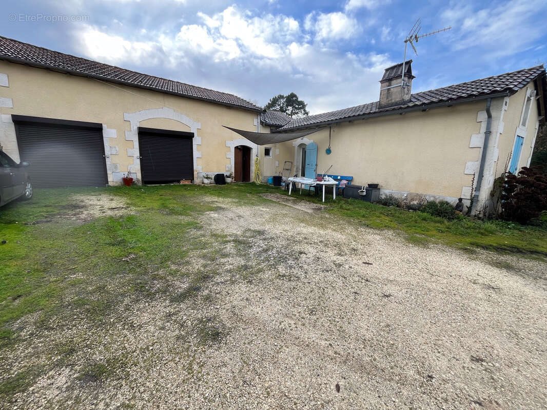 Maison à vendre, 132m², Coursac