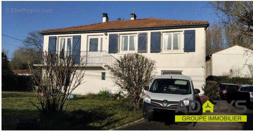 Maison à vendre, 106m², Magné