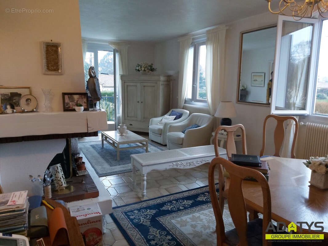Maison à vendre, 106m², Magné