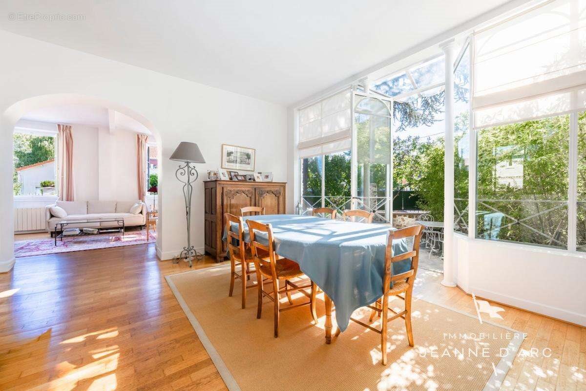 Maison à vendre, 150m², Le Chesnay